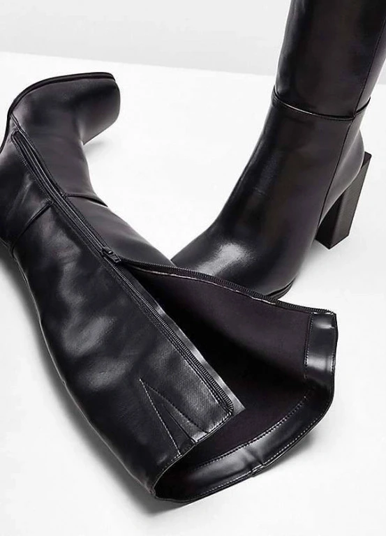 Foto Damen Stiefel aus Restposten (Mix Winter/Herbst)