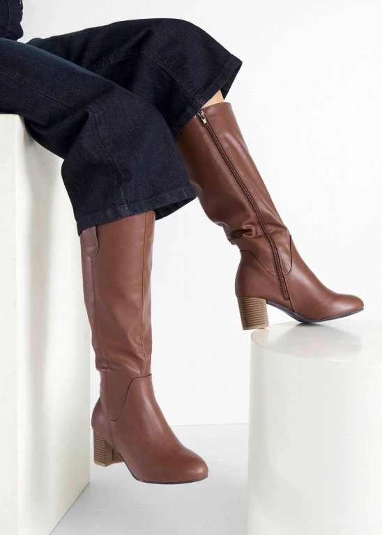 Foto Damen Stiefel aus Restposten (Mix Winter/Herbst)