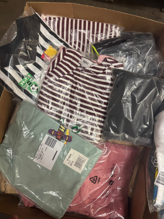 Foto Mix ropa infantil stock!
