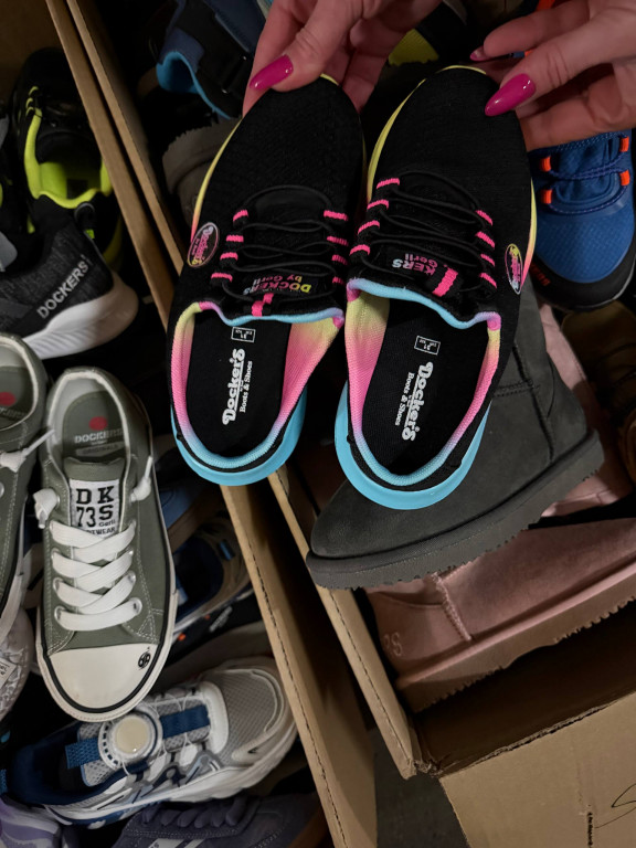 Foto Mix Restposten Marken Kinderschuhe — Kategorie A!