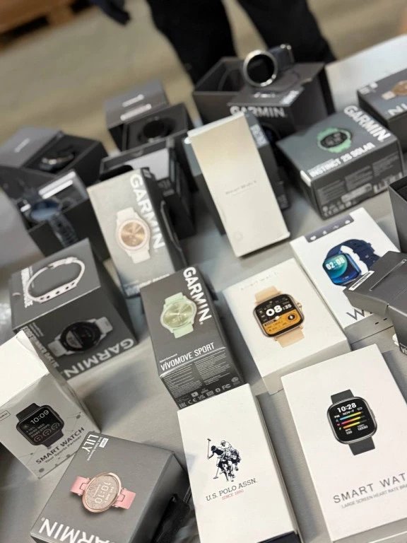 Foto Restposten von Marken-Smartwatches (Mix)