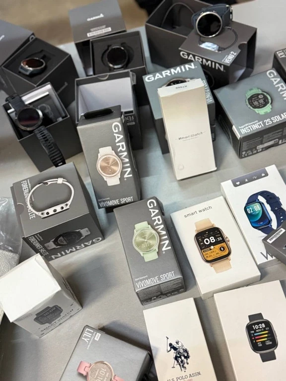Foto Restposten von Marken-Smartwatches (Mix)