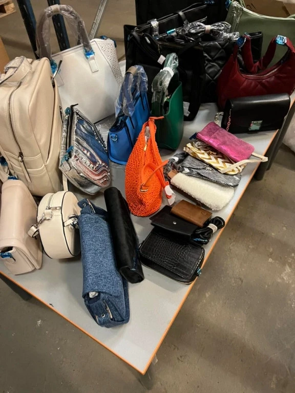 Foto Stock borse da donna di marca dalla Germania