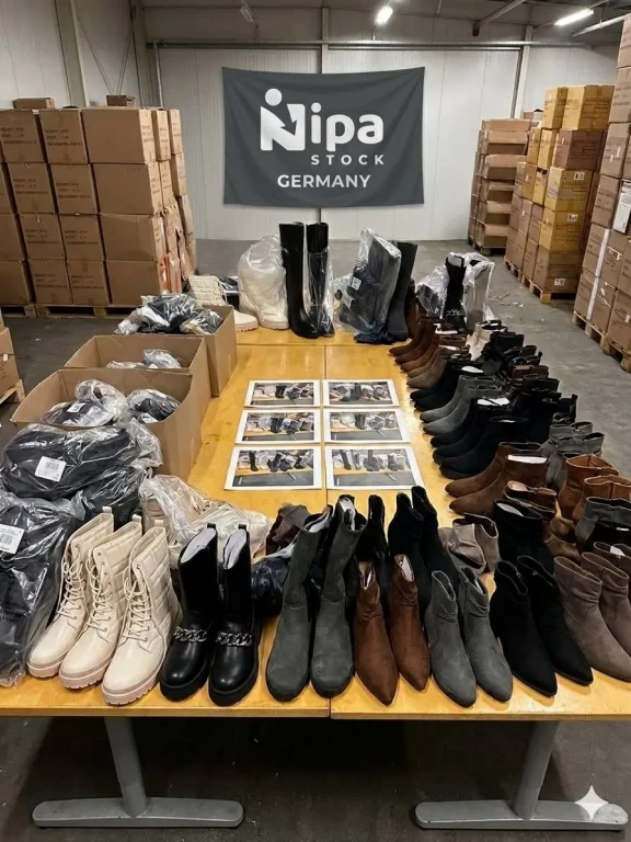 Foto Stock de calzado de invierno para mujer de Alemania | NIPA STOCK
